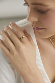 Ring 925 Sterling Silber gelb vergoldet mit Zirkonia Dreiecken