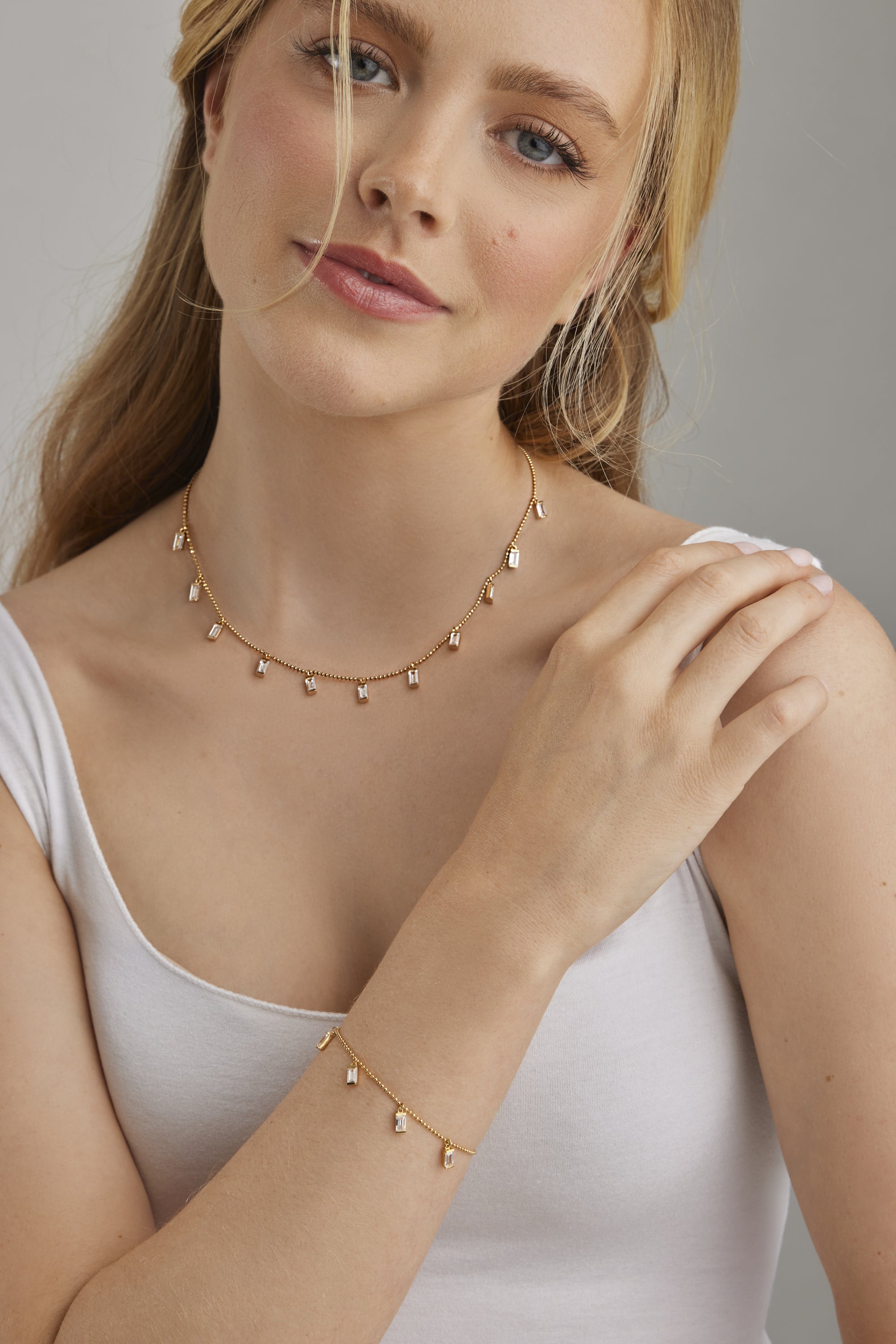 Collier 925/- Sterling Silber vergoldet Anhänger Zirkonia Baguette