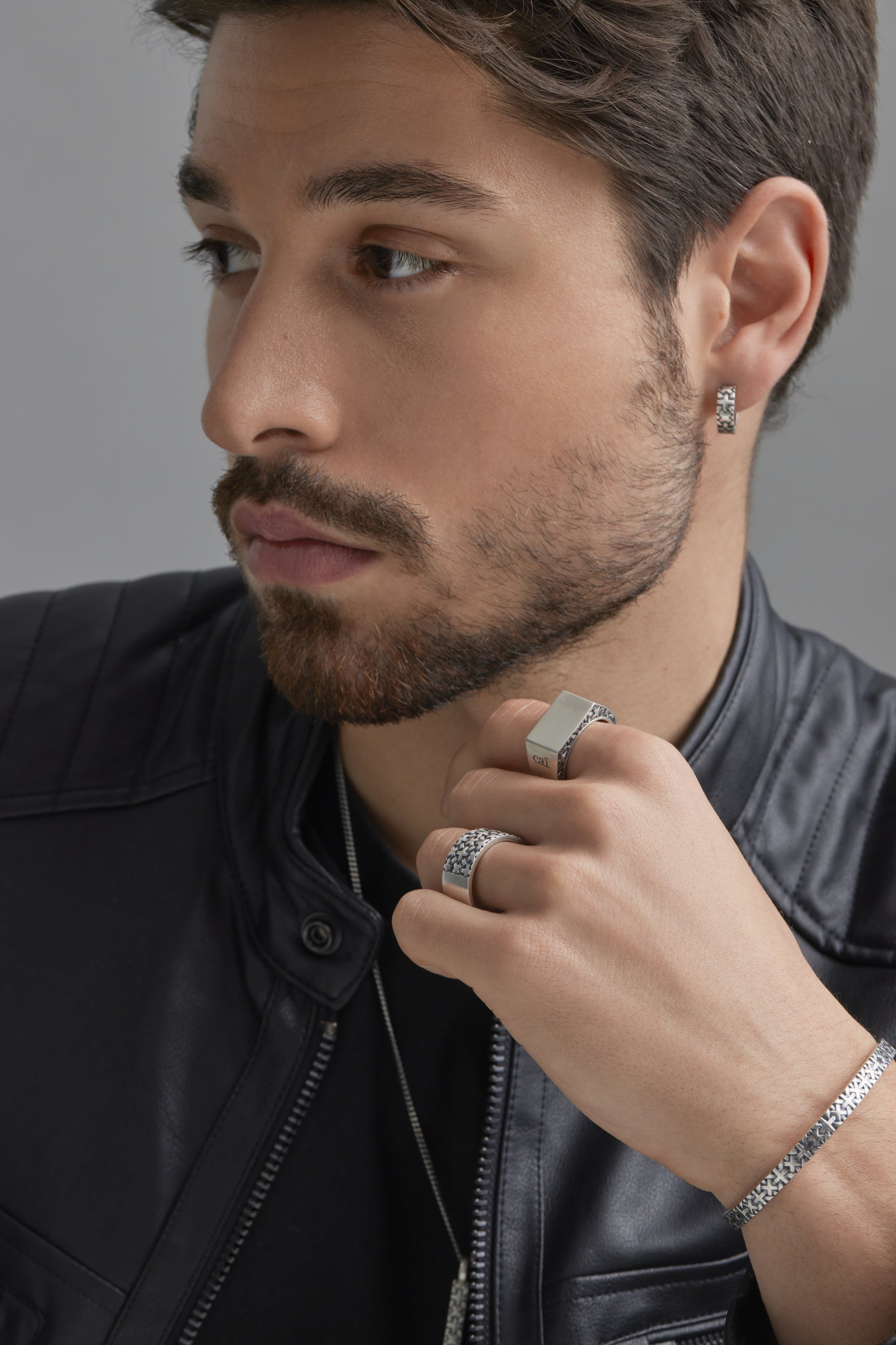 Single-Ohrring 925 Sterling Silber matt oxidiert