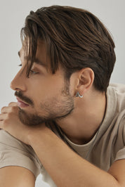 Single Ohrring Silber 925 rhodiniert oxidiert Dreieck