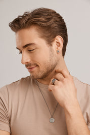 Anhänger mit Kette 925/- Silber matt rund oxidiert Tattoo Motiv