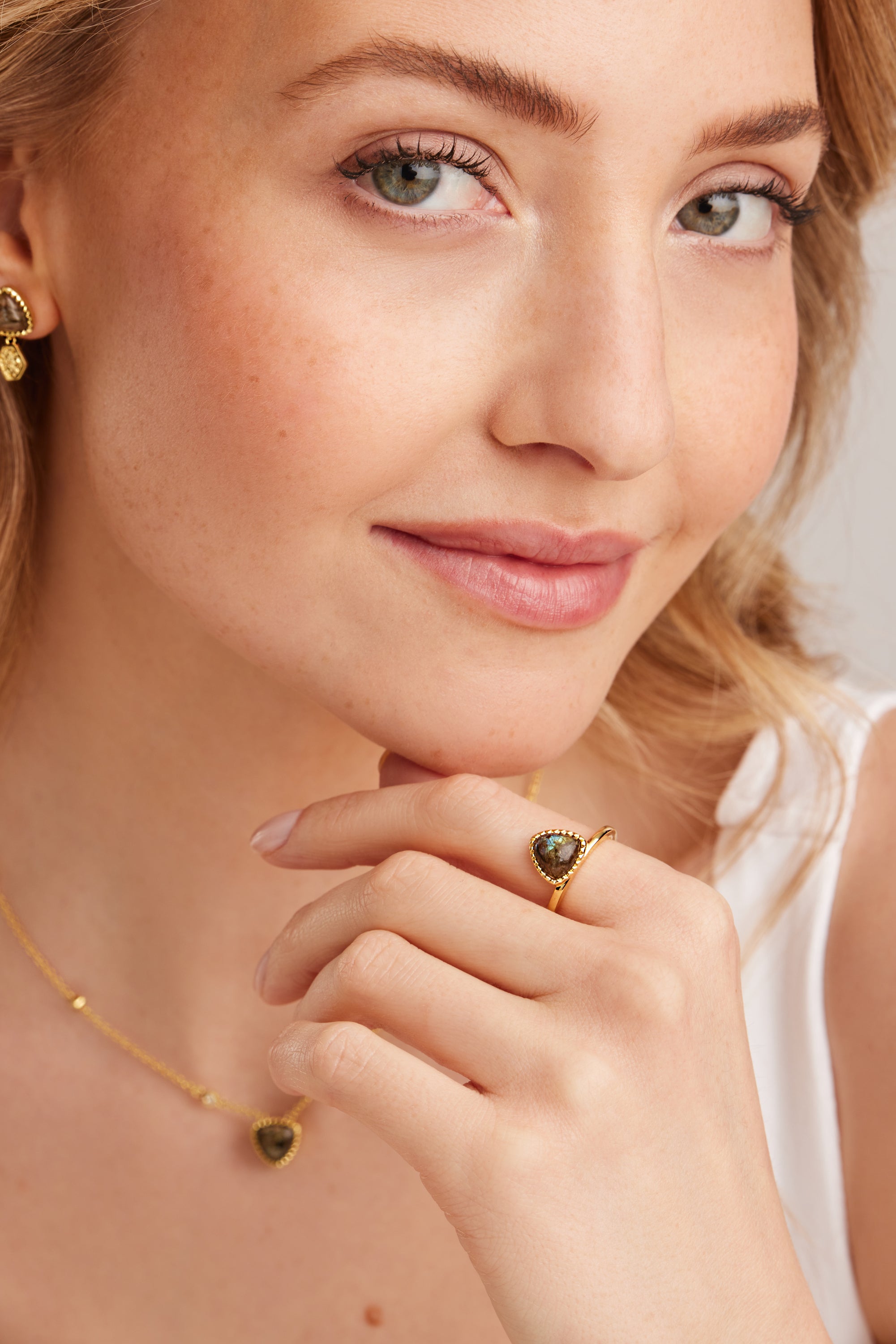 Ring 925 Silber vergoldet Dreieck Labradorit