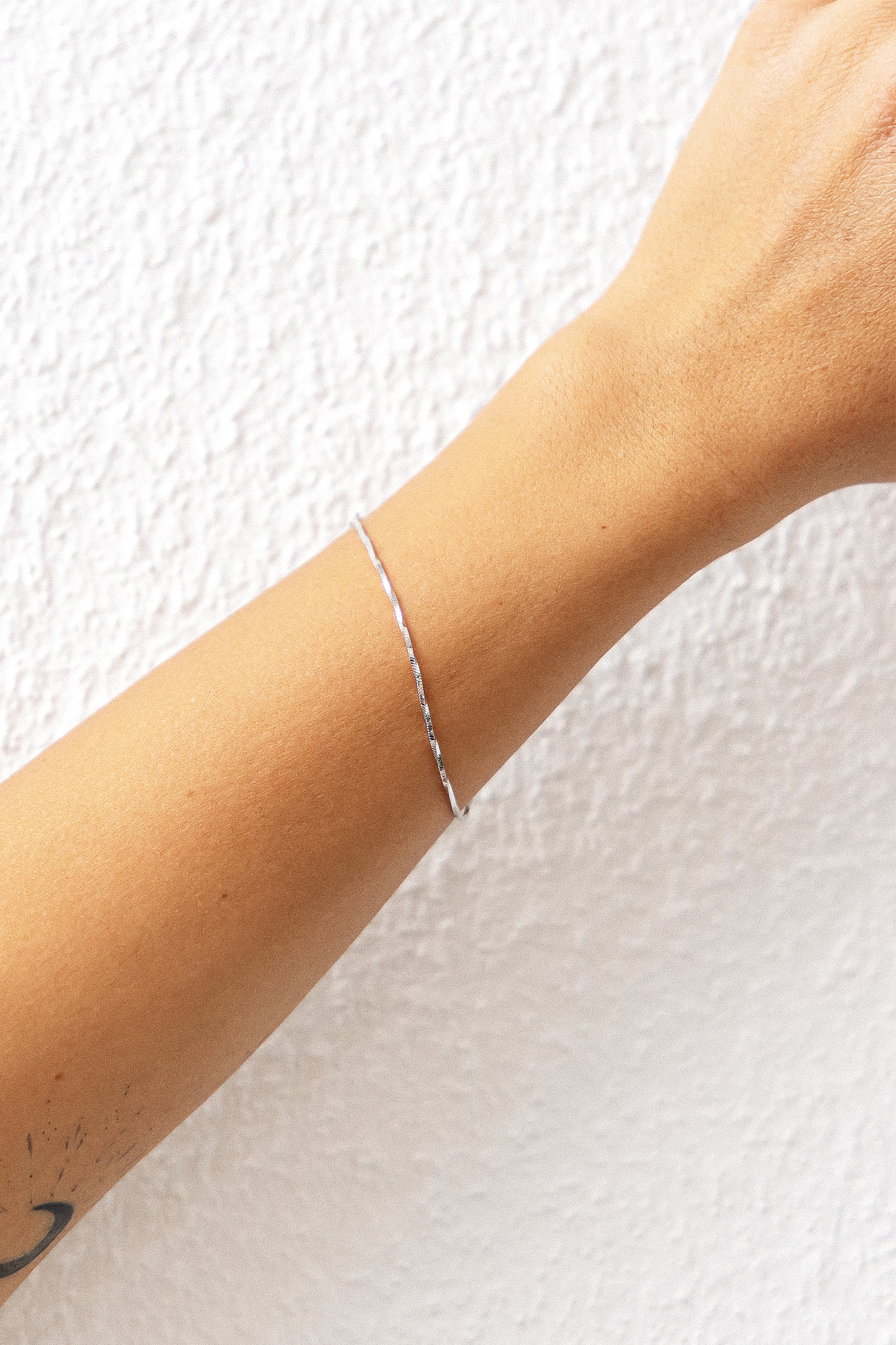 Armband 925/- Sterling Silber rhodiniert Schlangenkette vierseitig diamantiert gedreht