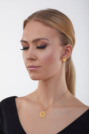 Ohrstecker 925 Silber vergoldet Münze Sonne Mandala Topas