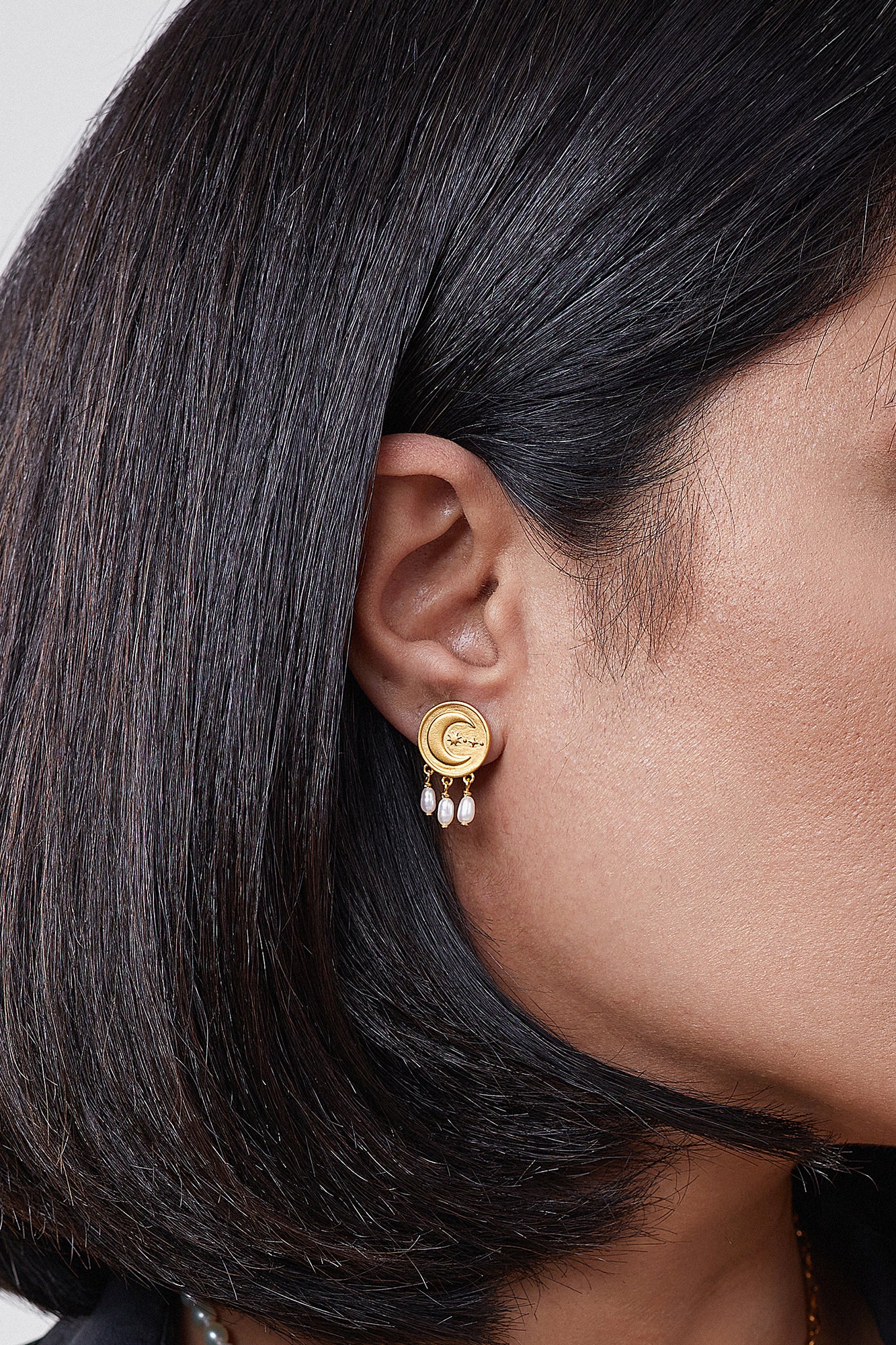 Ohrstecker 925 Silber vergoldet Münze Mond Perlen